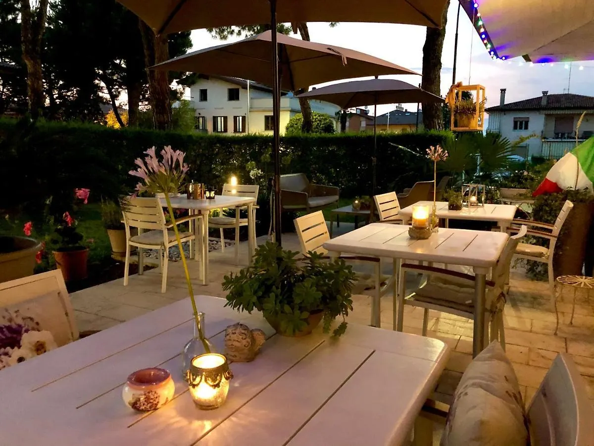 Hotel International Sirmione 3*,