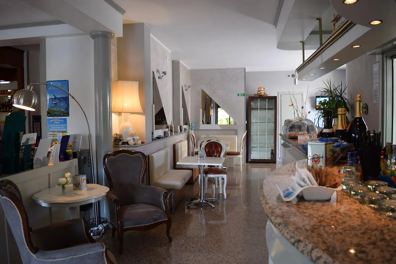 ***  Hotel International Sirmione Italy