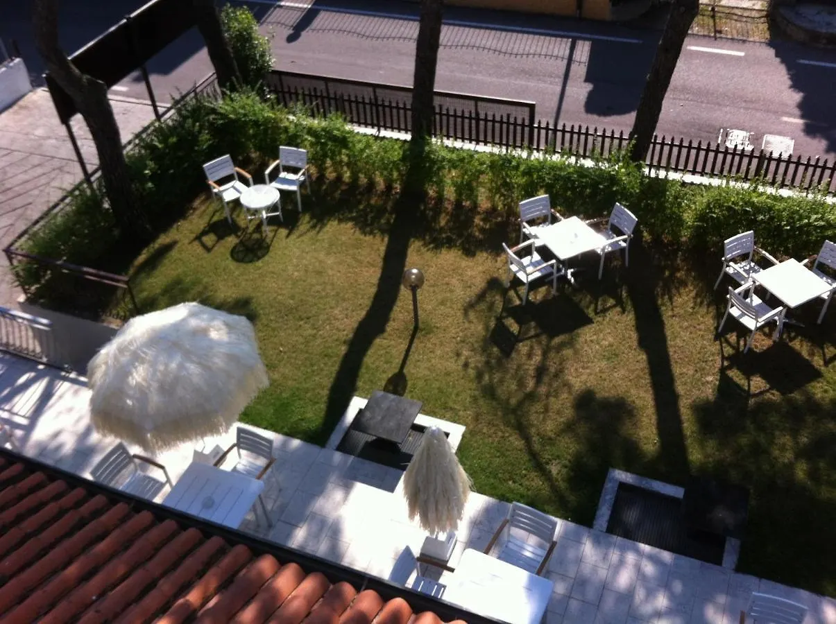 Hotel International Sirmione 3*,